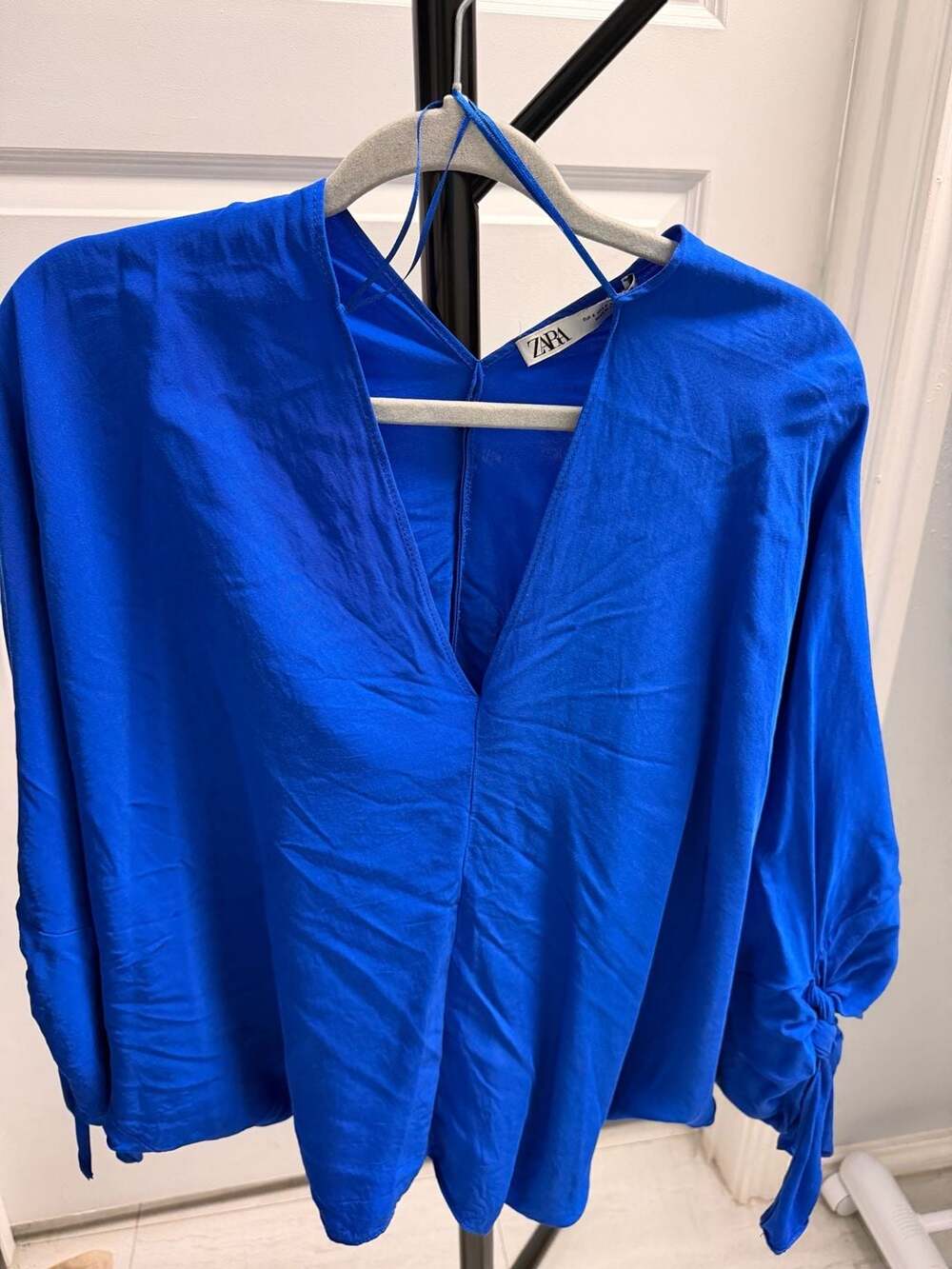 Zara Royal Blue V-Neck Blouse Size M